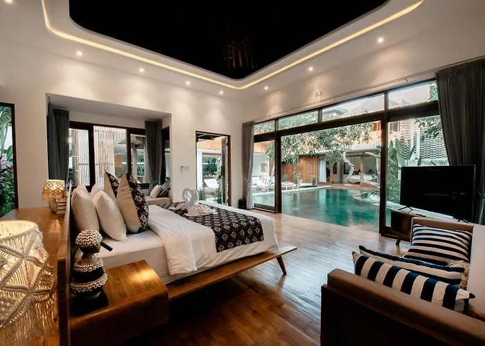 Payapaya Luxury 4 Bedroom Near Potato Head *