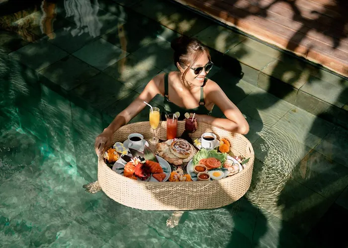 Villa Payapaya Luxury 4 Bedroom Near Potato Head Seminyak (Bali)