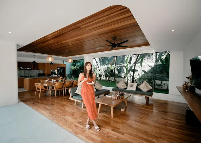 Payapaya Luxury 4 Bedroom Near Potato Head *