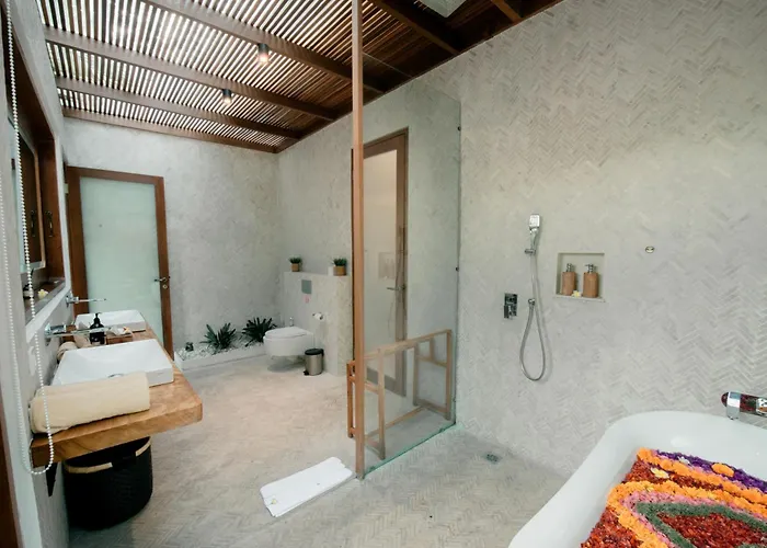 Villa Payapaya Luxury 4 Bedroom Near Potato Head