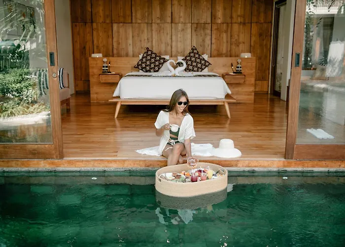 Payapaya Luxury 4 Bedroom Near Potato Head Villa *
