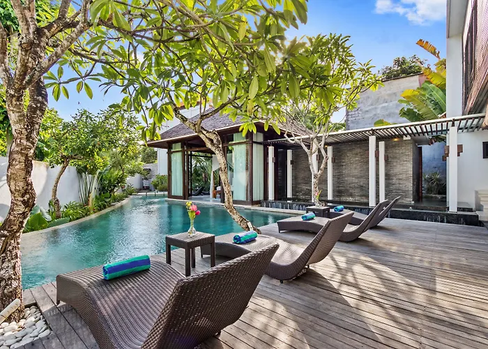 Payapaya Luxury 4 Bedroom Near Potato Head Villa