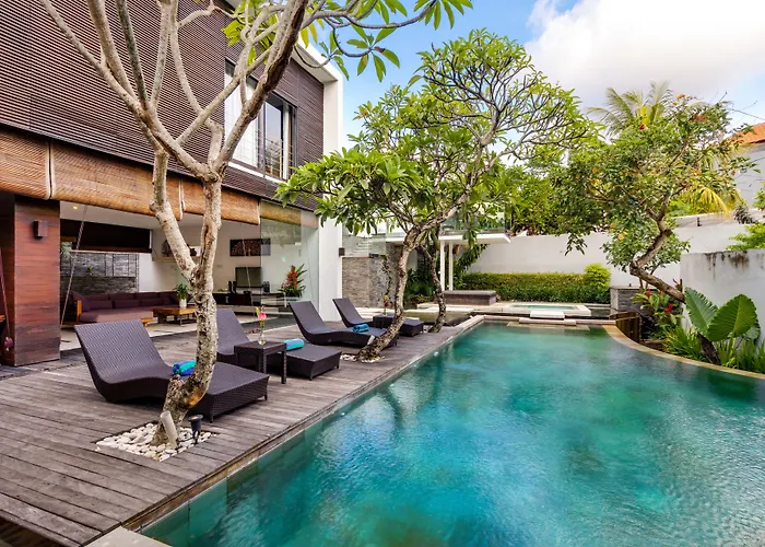 Payapaya Luxury 4 Bedroom Near Potato Head Villa