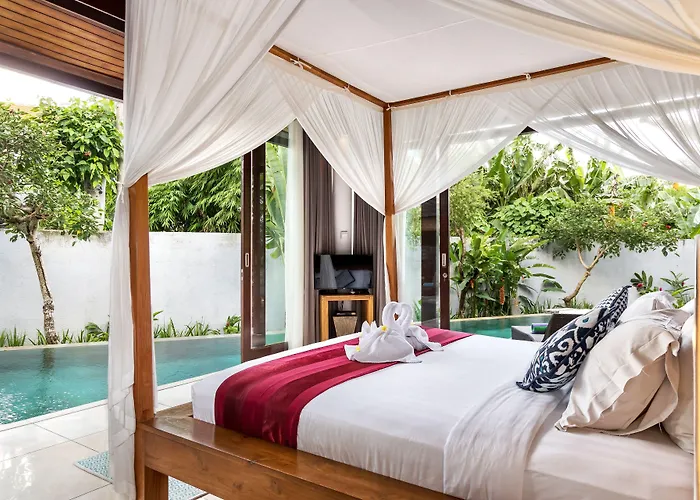 Payapaya Luxury 4 Bedroom Near Potato Head Villa